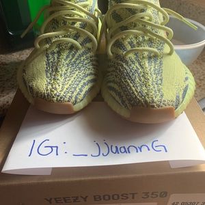 Yeezy 350 frozen yellow v2
